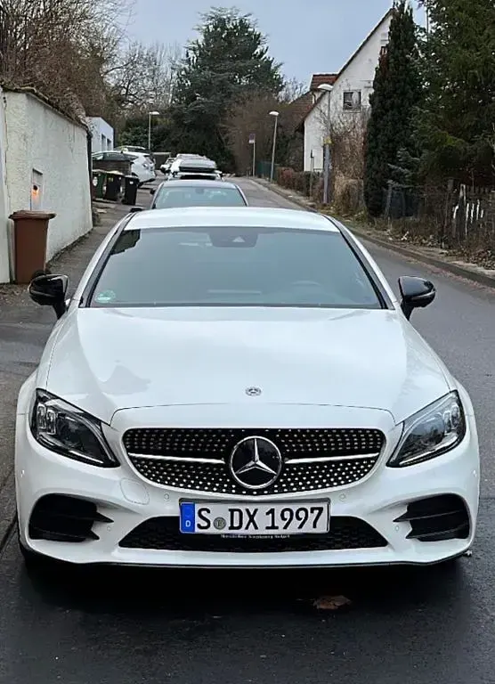 Gebraucht Mercedes C300 258 PS (189 kW) 2021 Weiß