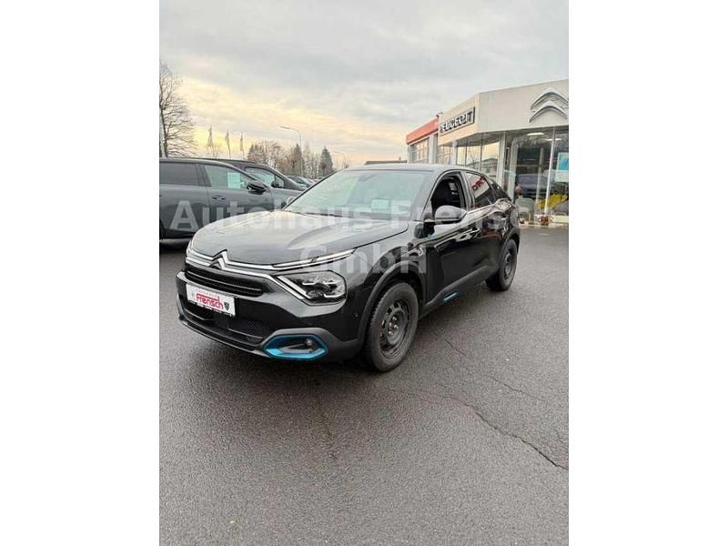 Noir obsidien (metallic) Gebraucht 2021 Citroën e-C4 Shine Limousine | 13.490 € (Superpreis) - Bild 1/4