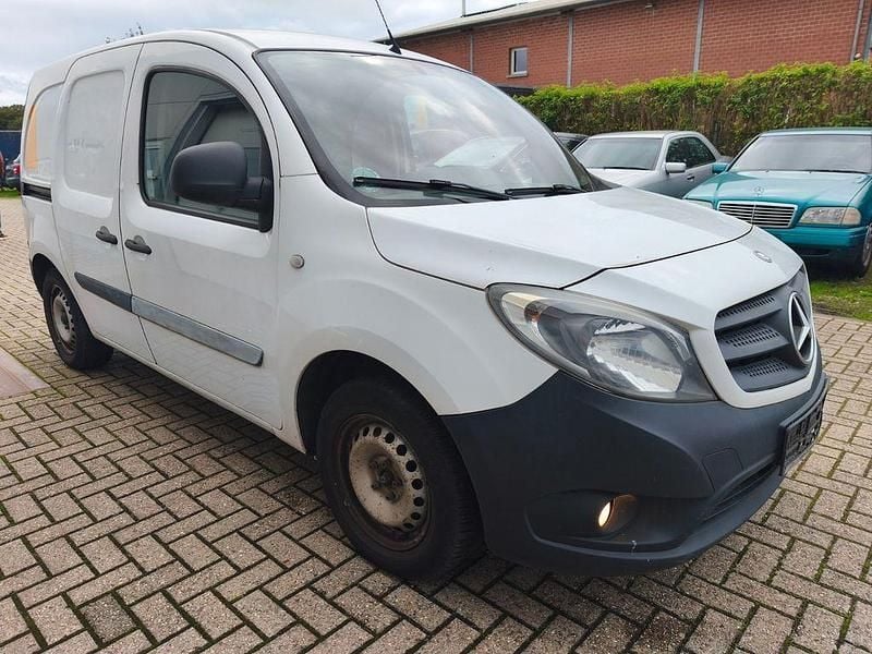 Weiß Gebraucht 2014 Mercedes Citan 108 | 2.950 € (Guter Preis) - Bild 1/4