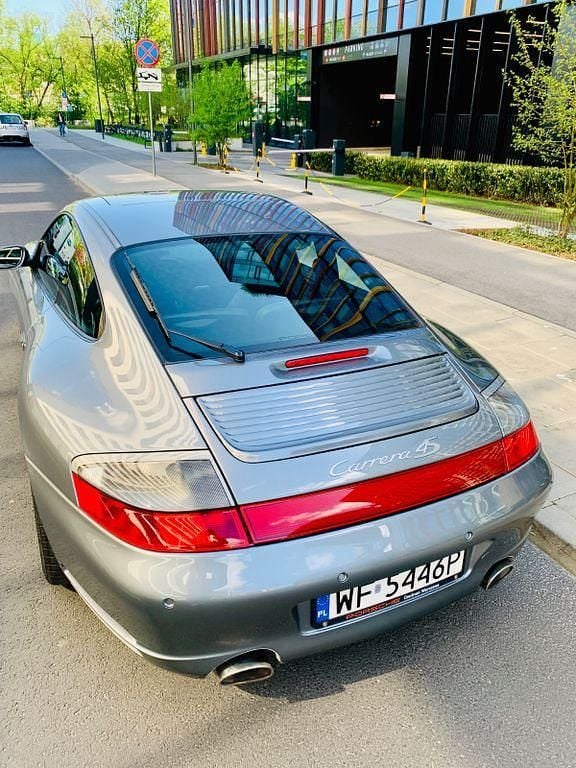 Grau Gebraucht 2002 Porsche 911 Carrera 4S Coupé | 45.000 € (Etwas zu teuer) - Bild 1/4
