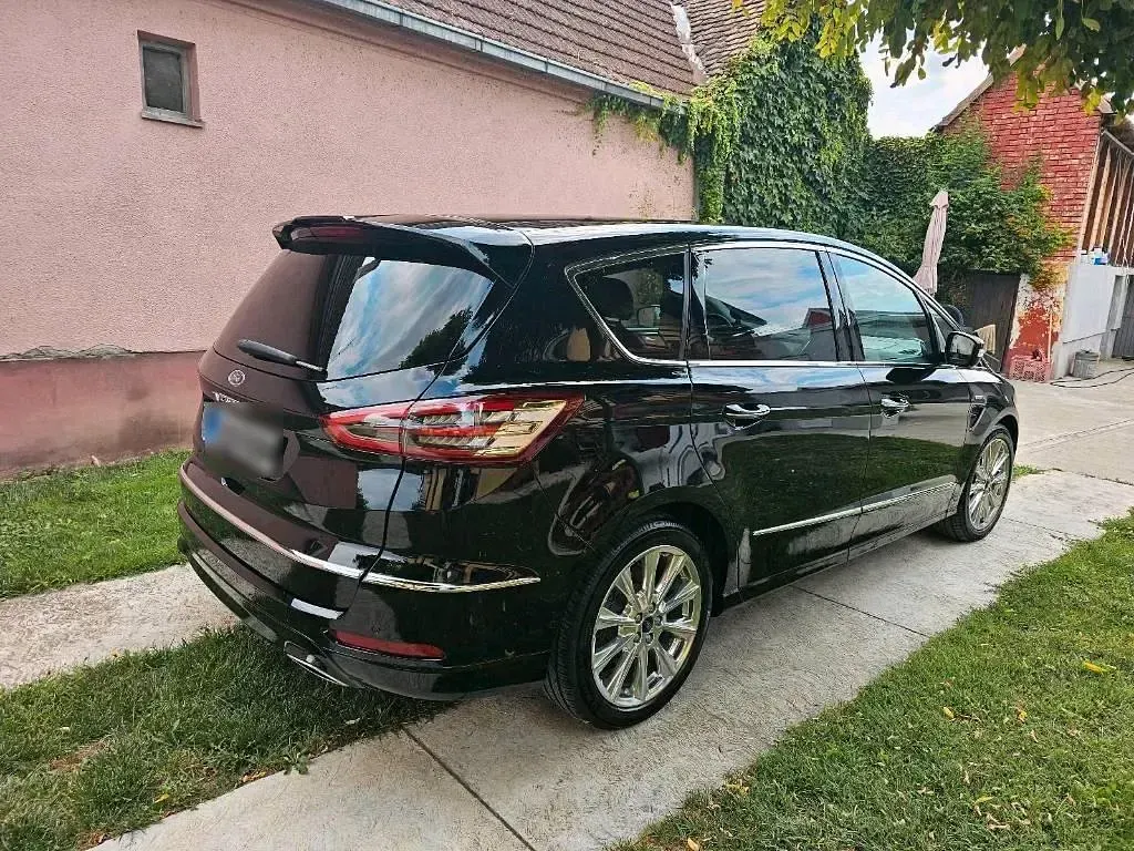 Gebraucht Ford S-MAX Vignale 150 PS (110 kW) 2019 Schwarz Van / Kleinbus