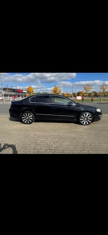 Usata VW Passat 250 CV (183 kW) 2007 Nero Berlina