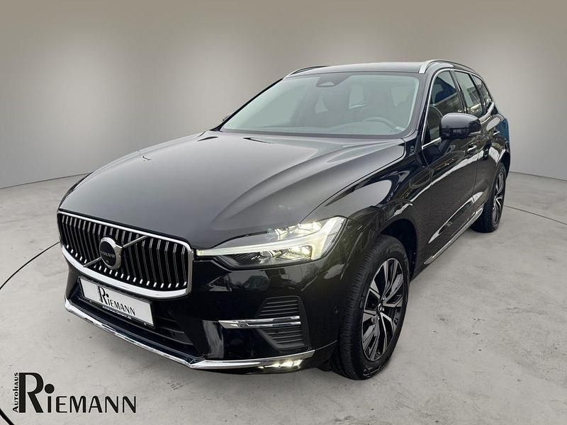 Gebraucht Volvo XC60 Plus 197 PS (144 kW) 2022 Schwarz SUV