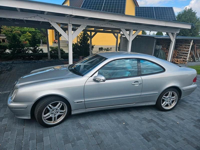Silber Gebraucht 2000 Mercedes CLK200 Avantgarde Coupé | 3.700 € (Fairer Preis) - Bild 1/4