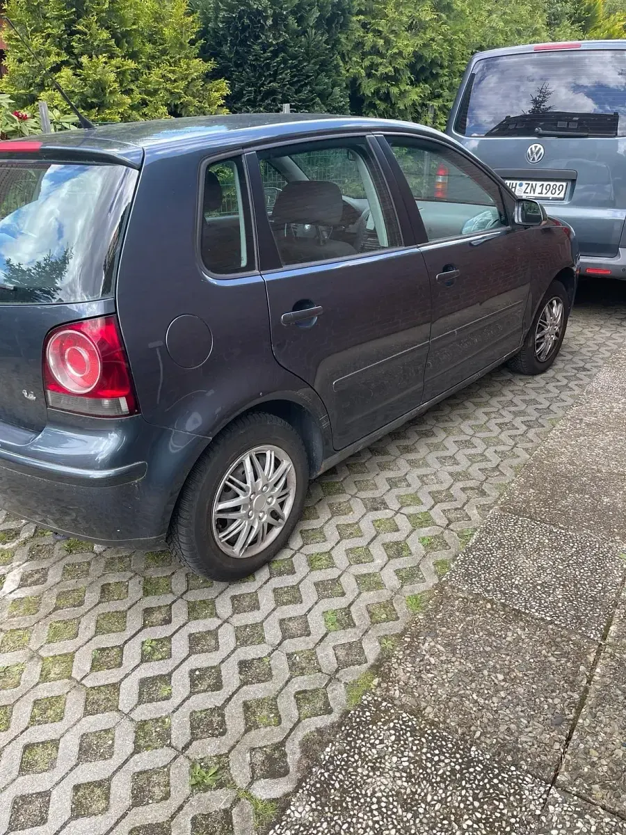 Gebraucht VW Polo 75 PS (55 kW) 2005 Grau Kleinwagen