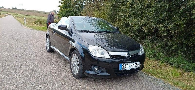 Schwarz Gebraucht 2005 Opel Tigra Cosmo Cabrio | 1.200 € (Superpreis) - Bild 1/4