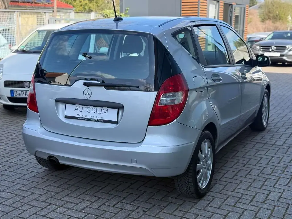 Gebraucht Mercedes A160 95 PS (69 kW) 2009 Polarsilber  metalliclack Kleinwagen