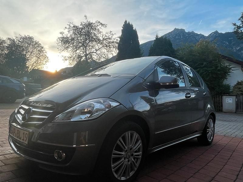 Gebraucht 2010 Mercedes A160 Kleinwagen | 4.650 € (Fairer Preis) - Bild 1/4