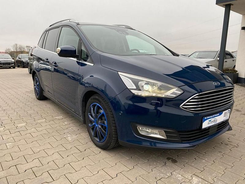 Blau Gebraucht 2018 Ford Grand C-Max Titanium Van / Kleinbus | 11.999 € (Etwas zu teuer) - Bild 1/4