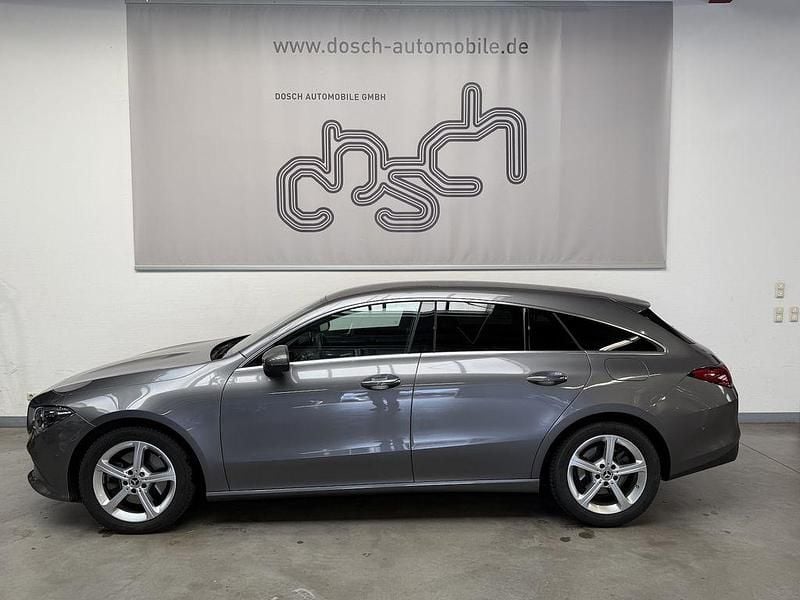 Gebraucht Mercedes CLA220 Shooting Brake 190 PS (139 kW) 2023 Grau Kombi