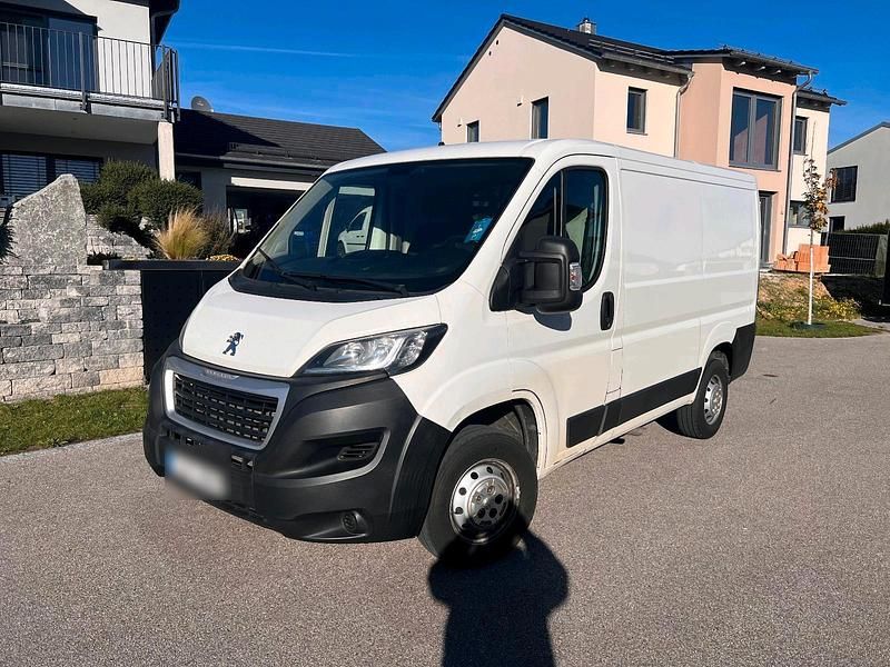 Weiß Gebraucht 2018 Peugeot Boxer Van | 8.900 € (Fairer Preis) - Bild 1/4