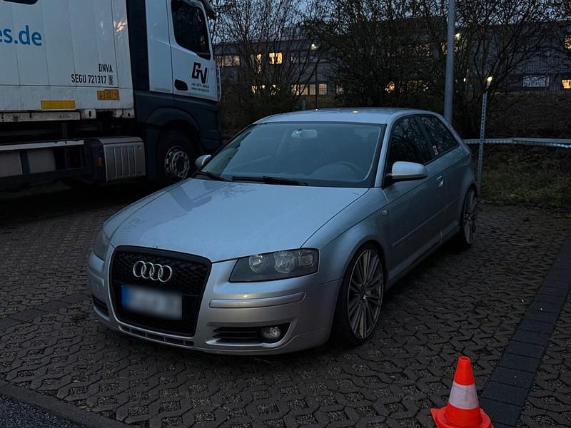 Grau Gebraucht 2005 Audi A3 Coupé | 1.700 € (Fairer Preis) - Bild 1/4