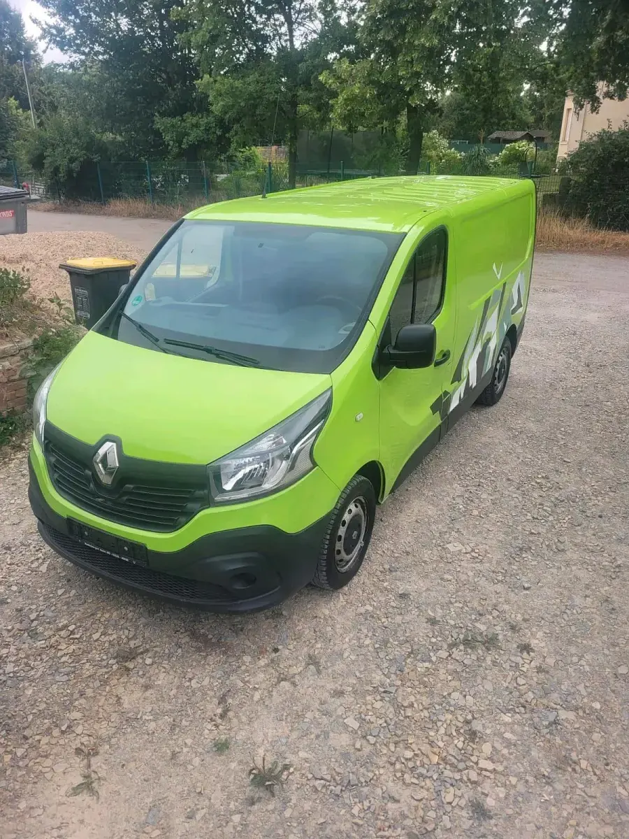 Gebraucht Renault Trafic 2016 Grün Van / Kleinbus
