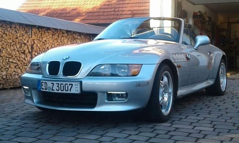 Gebraucht BMW Z3 Sport Line 192 PS (141 kW) 1997 Silber Cabrio