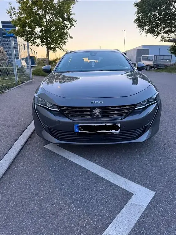 Gebraucht Peugeot 508 Active 131 PS (96 kW) 2020 Braun Kombi