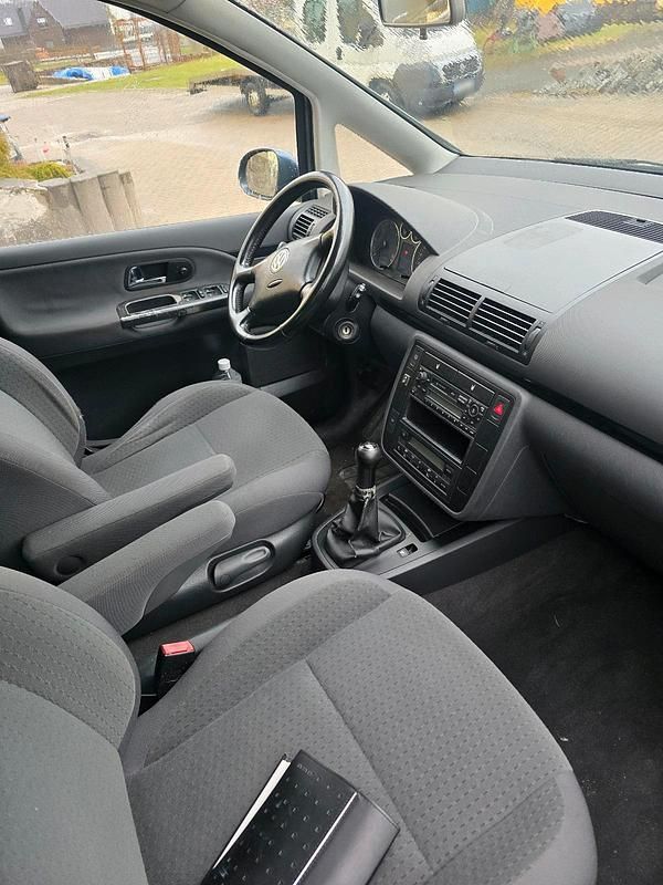 Gebraucht VW Sharan 130 PS (95 kW) 2005 Andere farben Van / Kleinbus