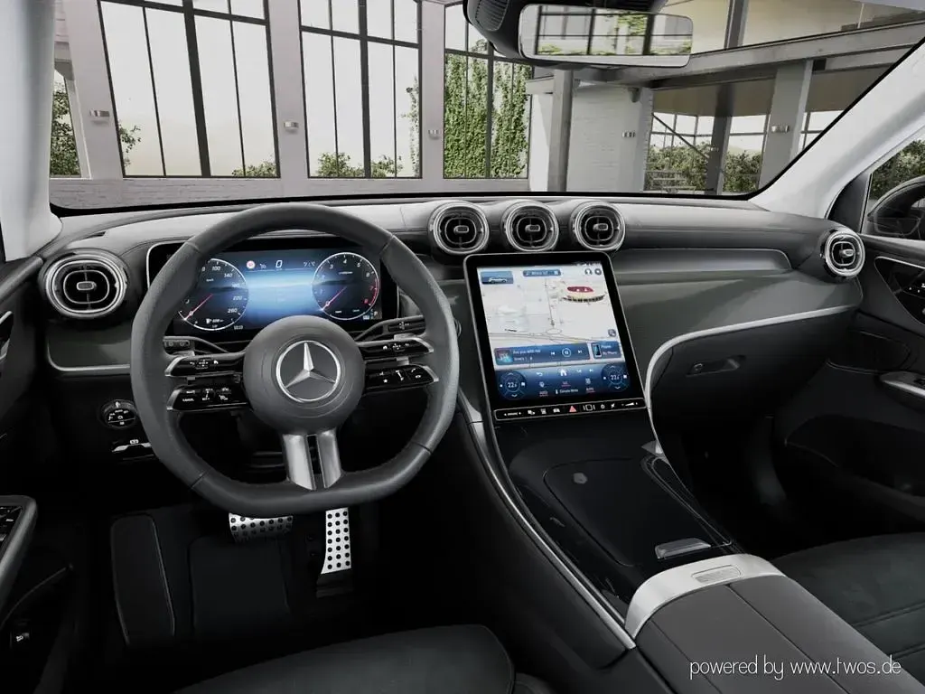 Gebraucht Mercedes GLC300 AMG line 258 PS (189 kW) 2025 Lack obsidianschwarz SUV