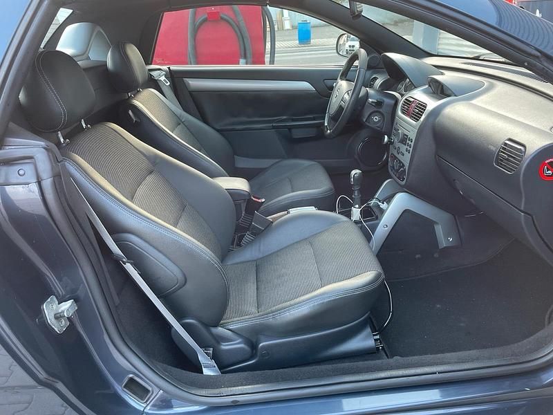 Gebraucht Opel Tigra 90 PS (66 kW) 2006 Blau Cabrio