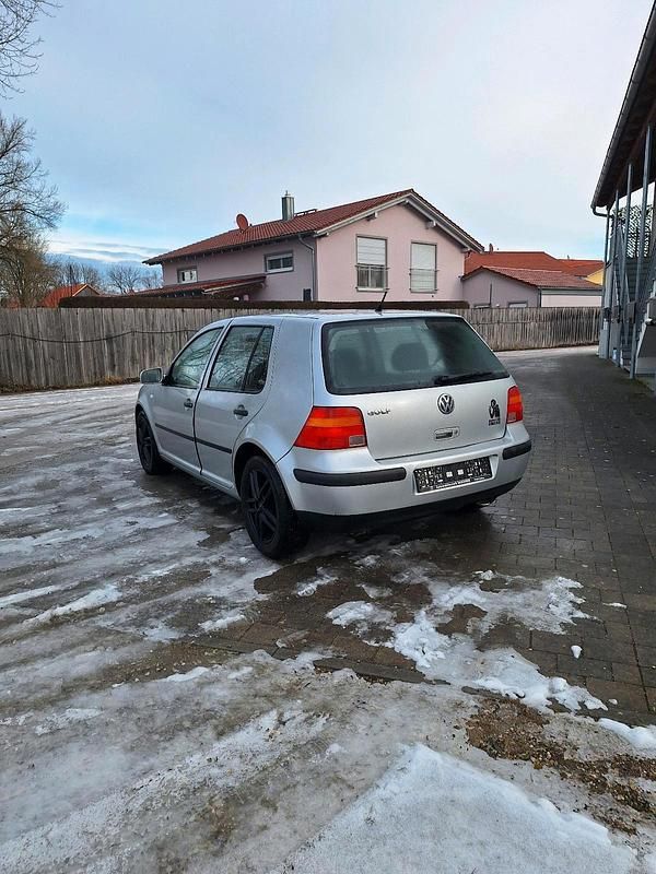 Gebraucht VW Golf IV 75 PS (55 kW) 2002 Silber Limousine