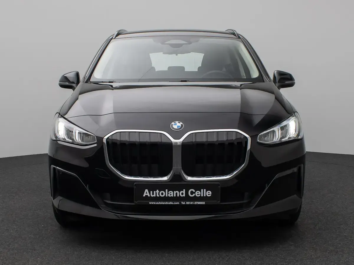 Gebraucht BMW 216 Active Tourer Shadowline 122 PS (89 kW) 2025 Schwarz Van / Kleinbus