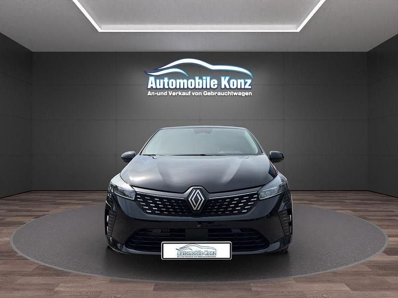 Second-hand Renault Clio V Evolution 101 CP (74 kW) 2025 Negru Berlinǎ