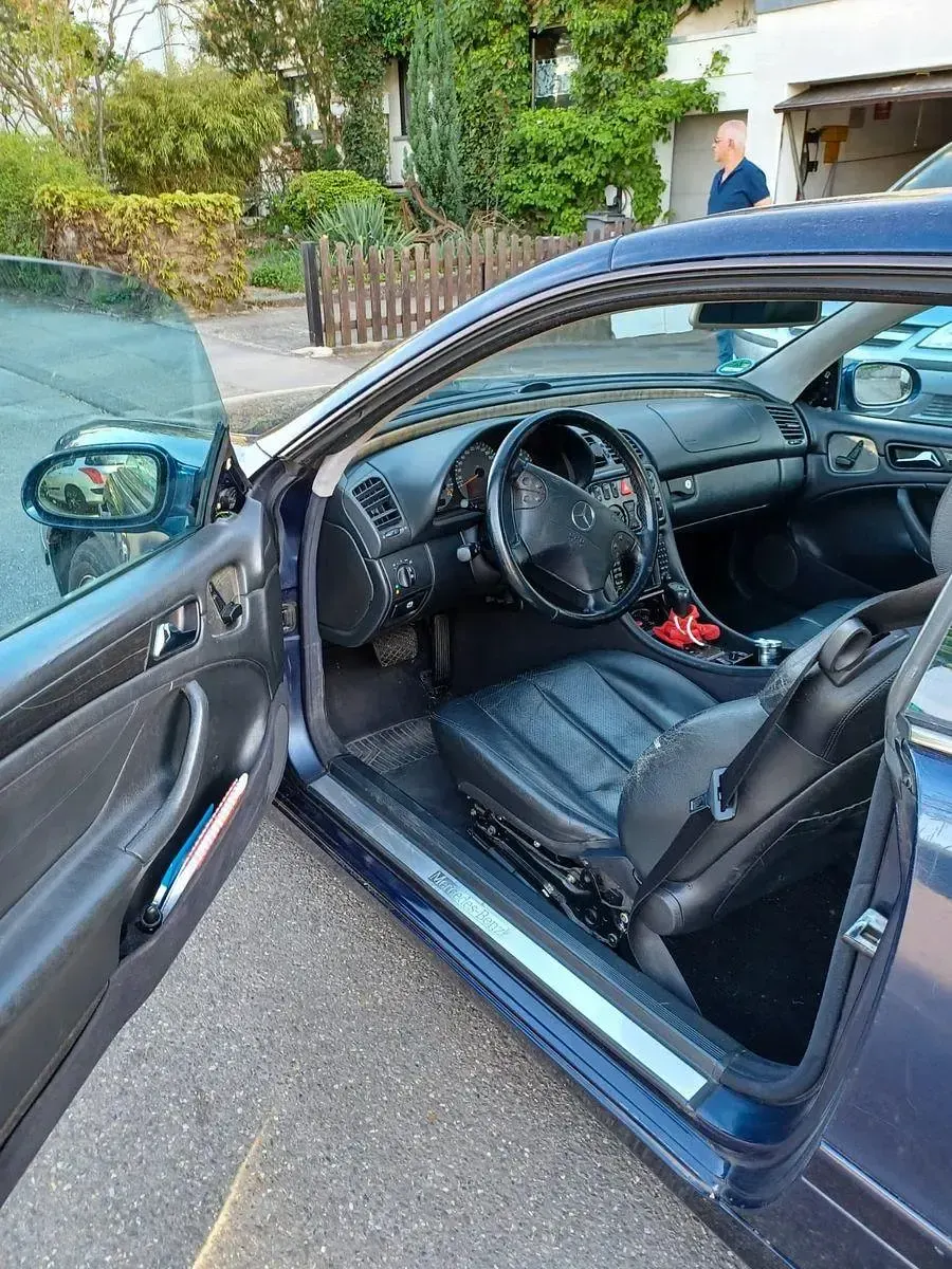 Gebraucht Mercedes E320 296 PS (217 kW) 1999 Blau Coupé