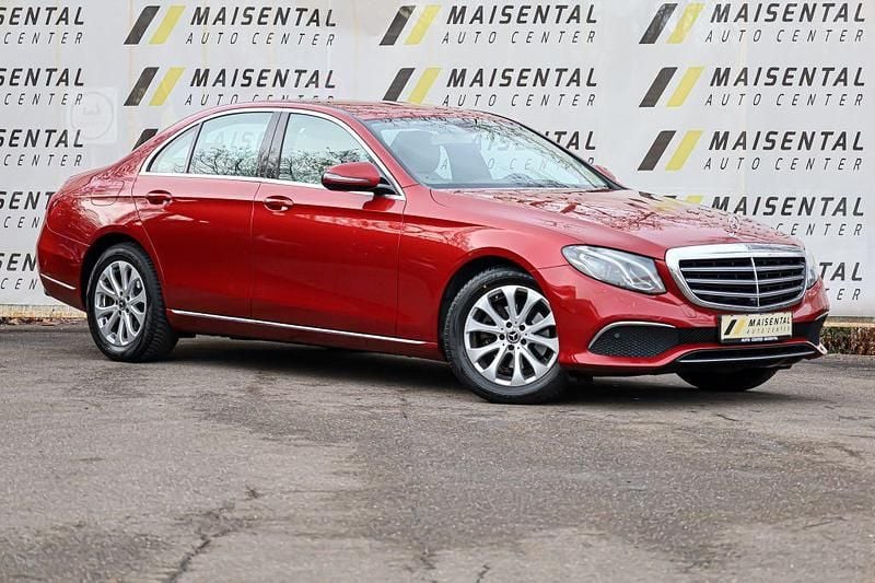 Rot Gebraucht 2017 Mercedes E200 Exclusive Limousine | 15.999 € (Superpreis) - Bild 1/4
