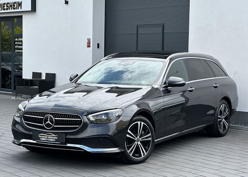 Oliv matt Gebraucht 2021 Mercedes E400 Exclusive Limousine | 37.800 € (Fairer Preis) - Bild 1/4