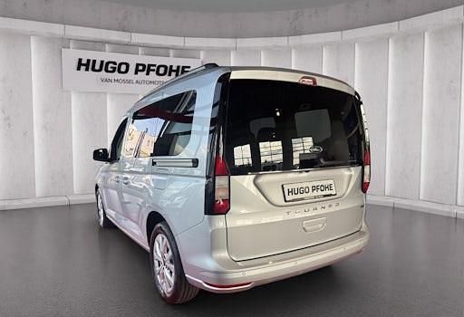 Gebraucht Ford Tourneo Titanium 150 PS (110 kW) 2025 Silber Van / Kleinbus