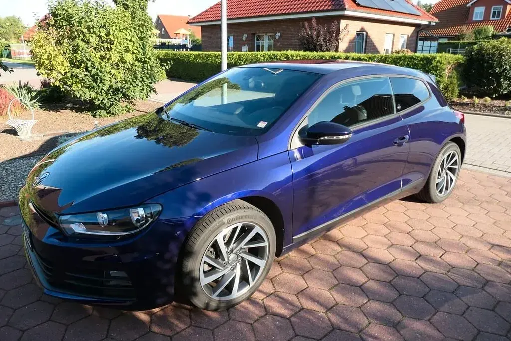 Gebraucht VW Scirocco Sound 179 PS (131 kW) 2017 Violett Coupé