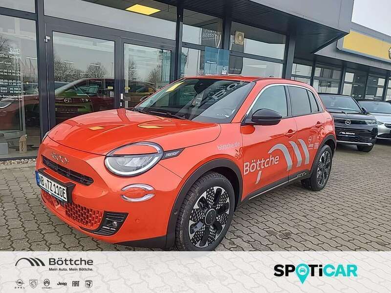 Rot Gebraucht 2024 Fiat 600 La Prima SUV | 28.950 € (Fairer Preis) - Bild 1/4