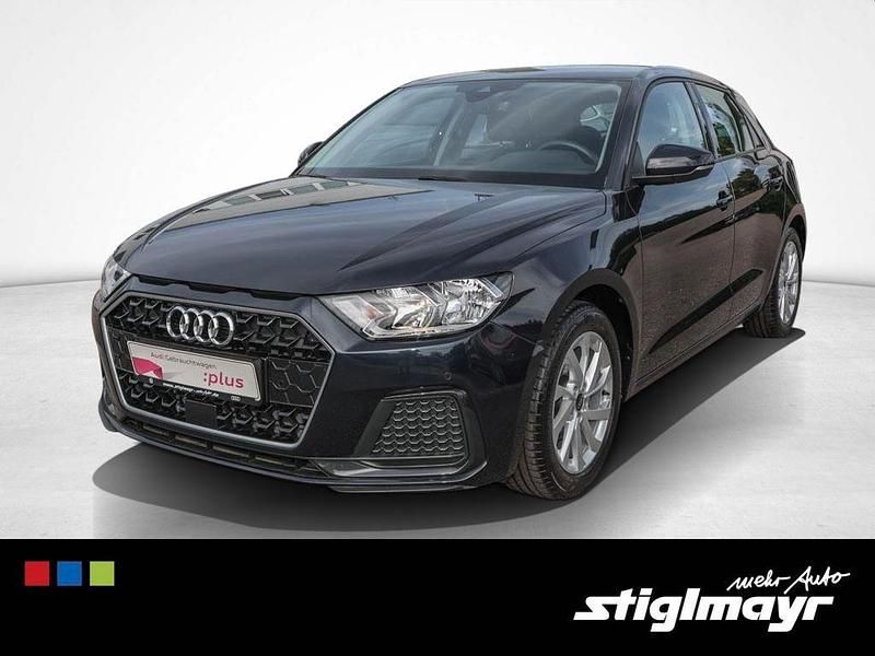 Firmamentblau metallic Gebraucht 2022 Audi A1 Sportback Advanced Plus Kleinwagen | 19.990 € (Fairer Preis) - Bild 1/4