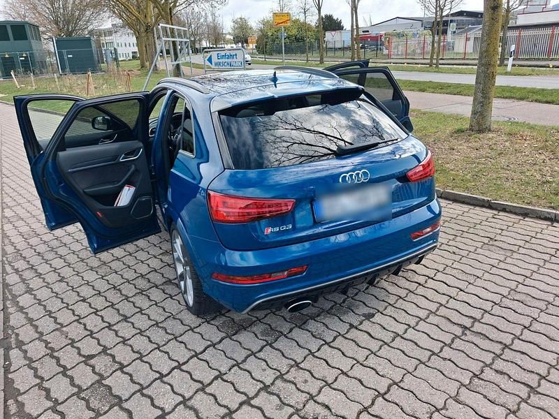 Second-hand Audi RS Q3 Performance 367 CP (269 kW) 2016 Albastru SUV