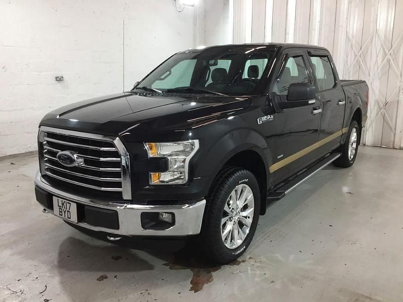 Schwarz Gebraucht 2017 Ford F-150 Abholung | 28.000 € (Guter Preis) - Bild 1/4