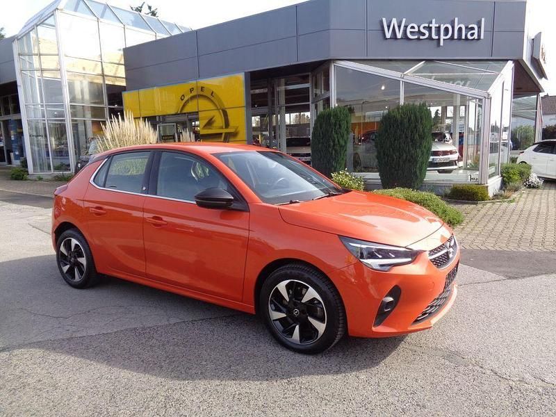 Power orange Gebraucht 2021 Opel Corsa-e Elegance Kleinwagen | 15.900 € (Etwas zu teuer) - Bild 1/4