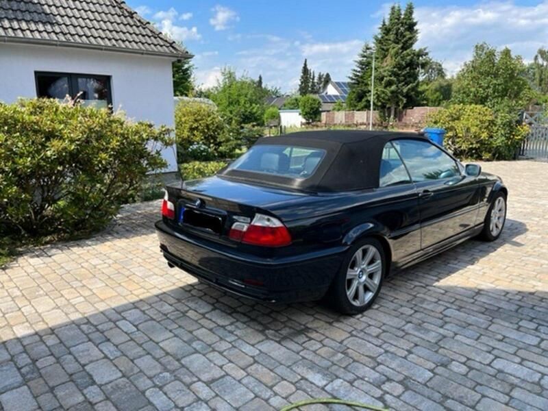 Schwarz Gebraucht 2002 BMW 318 Cabriolet Cabrio | 5.699 € (Fairer Preis) - Bild 1/4