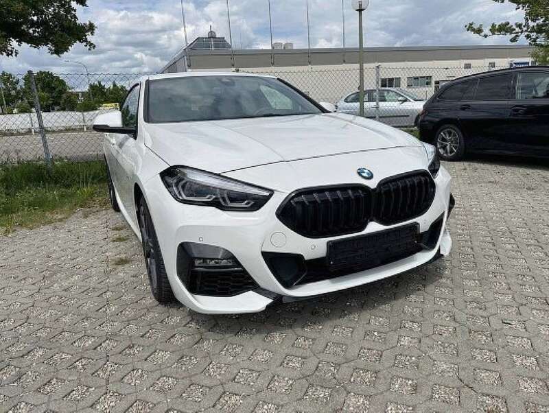 Gebraucht 2024 BMW 220 M Sport Coupé | 31.390 € (Superpreis) - Bild 1/4