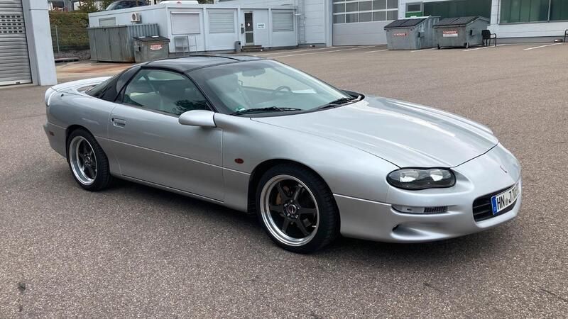 Silber Gebraucht 1998 Chevrolet Camaro Coupé | 10.400 € - Bild 1/4