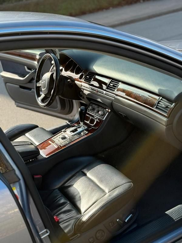 Gebraucht Audi A8 232 PS (170 kW) 2007 Grau Limousine