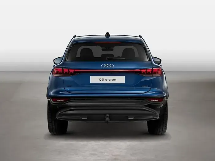 Gebraucht Audi Q6 e-tron Sport 284 kW (387 PS) 2025 Blau SUV
