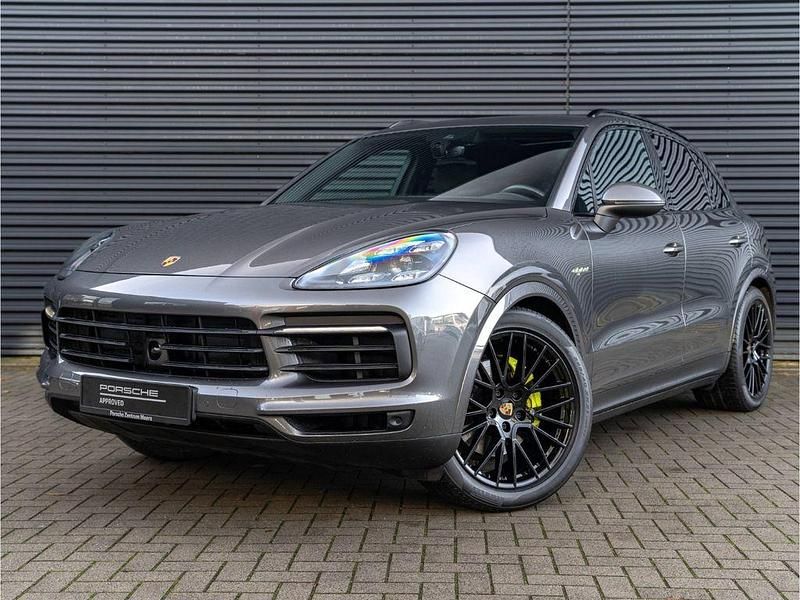 Grau Gebraucht 2021 Porsche Cayenne SUV | 67.790 € (Superpreis) - Bild 1/4