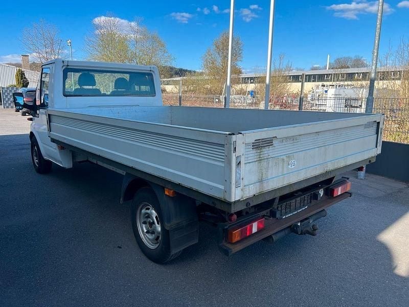 Gebraucht Ford Transit 120 PS (88 kW) 2001 Weiß Van / Kleinbus