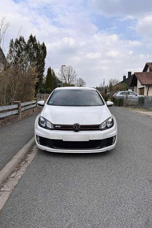 Gebraucht VW Golf VII GTI 211 PS (155 kW) 2012 Weiß Kleinwagen