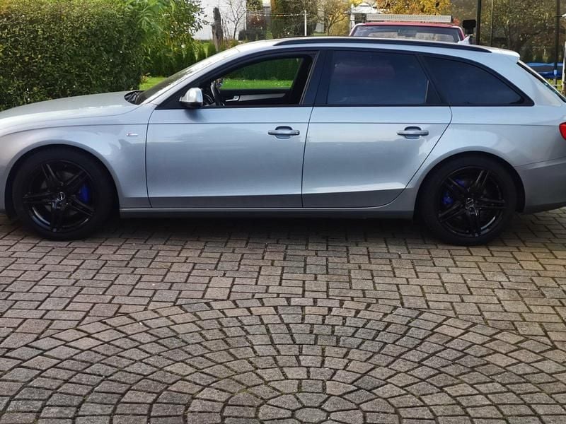 Gebraucht Audi A4 S-Line 275 PS (202 kW) 2010 Blau Kombi