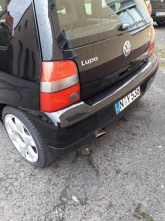 Gebraucht VW Lupo Basis 75 PS (55 kW) 2003 Schwarz Kleinwagen