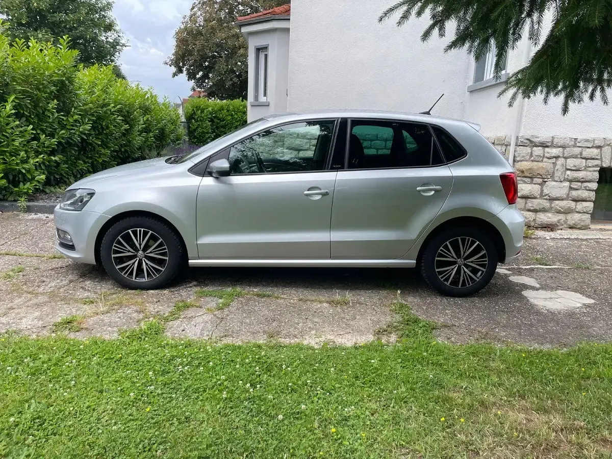 Gebraucht VW Polo Allstar 95 PS (69 kW) 2016 Silber Kleinwagen