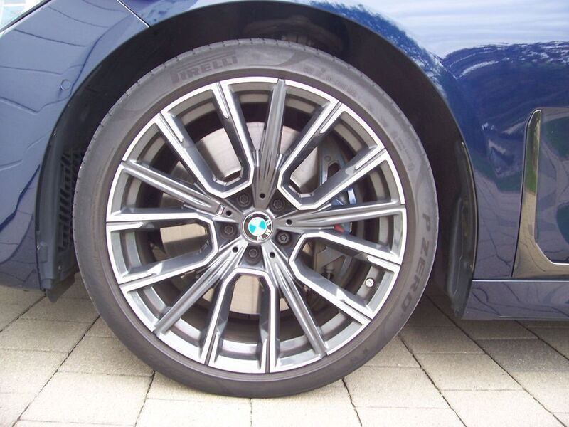 Bmw individual tansanitblau ii Gebraucht 2021 BMW 740L M Sport Limousine | 54.600 € (Fairer Preis) - Bild 1/4