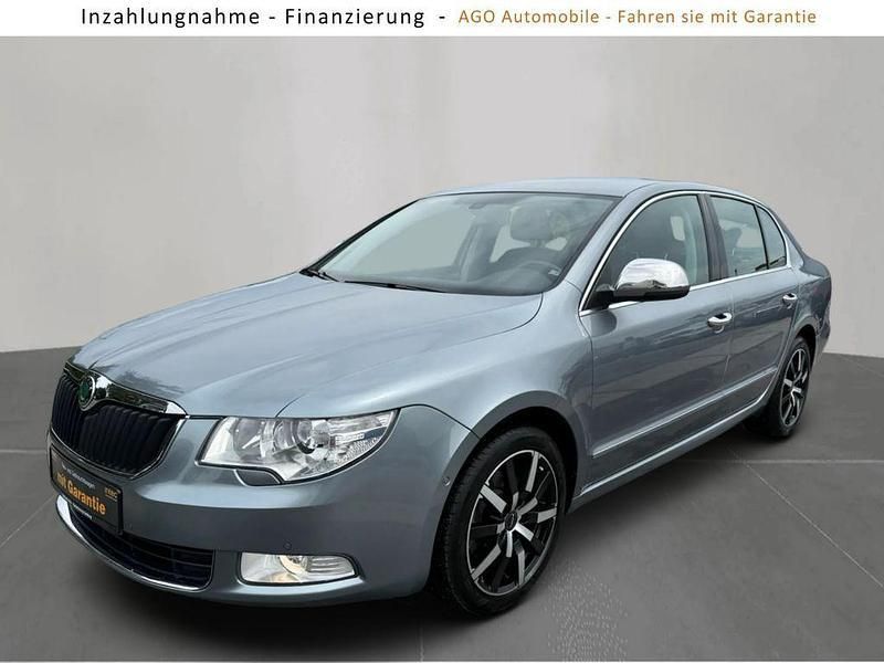 Grau Gebraucht 2009 Skoda Superb Ambition Limousine | 9.490 € (Teuer) - Bild 1/4