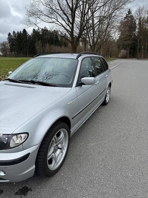 Gebraucht BMW 320 170 PS (125 kW) 2002 Silber Kombi