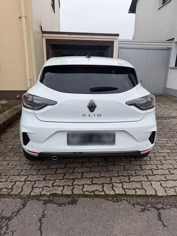 Gebraucht Renault Clio V Techno 91 PS (66 kW) 2024 Weiß Kleinwagen